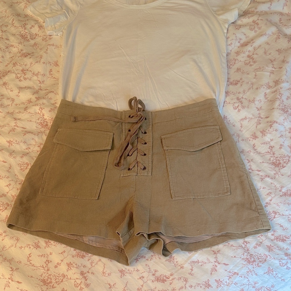 Pinkyotto Brown Lace-Up Cargo Shorts
